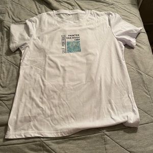 White shein shirt smooth